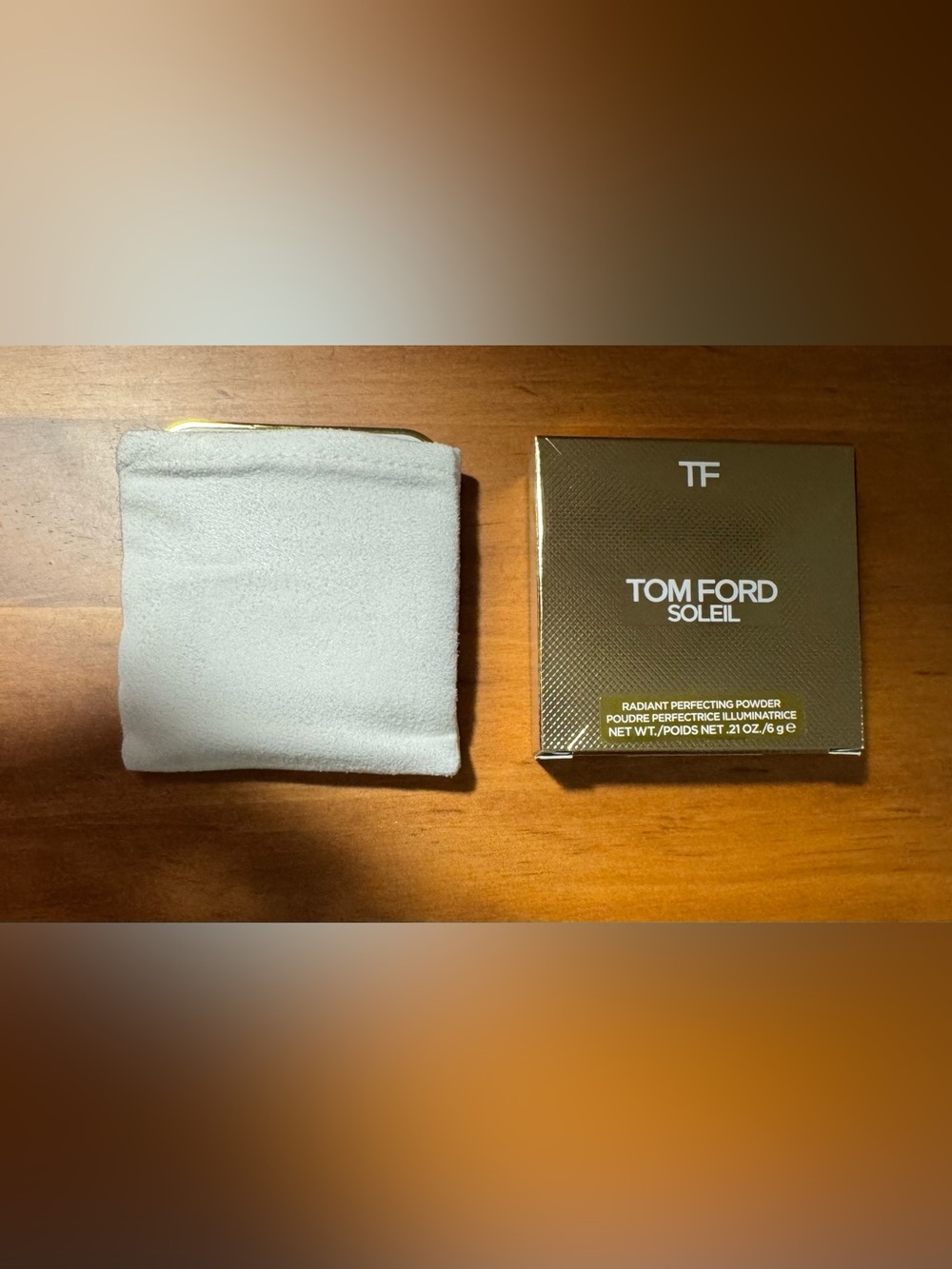 New Tom Ford Soleil Radiant Highlighting
Perfecting Powder in 02 Luna